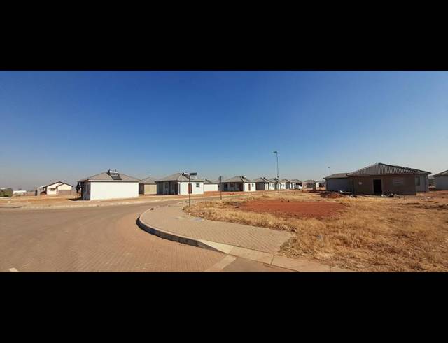 3 BEDROOM HOUSE FOR SALE IN SALFIN